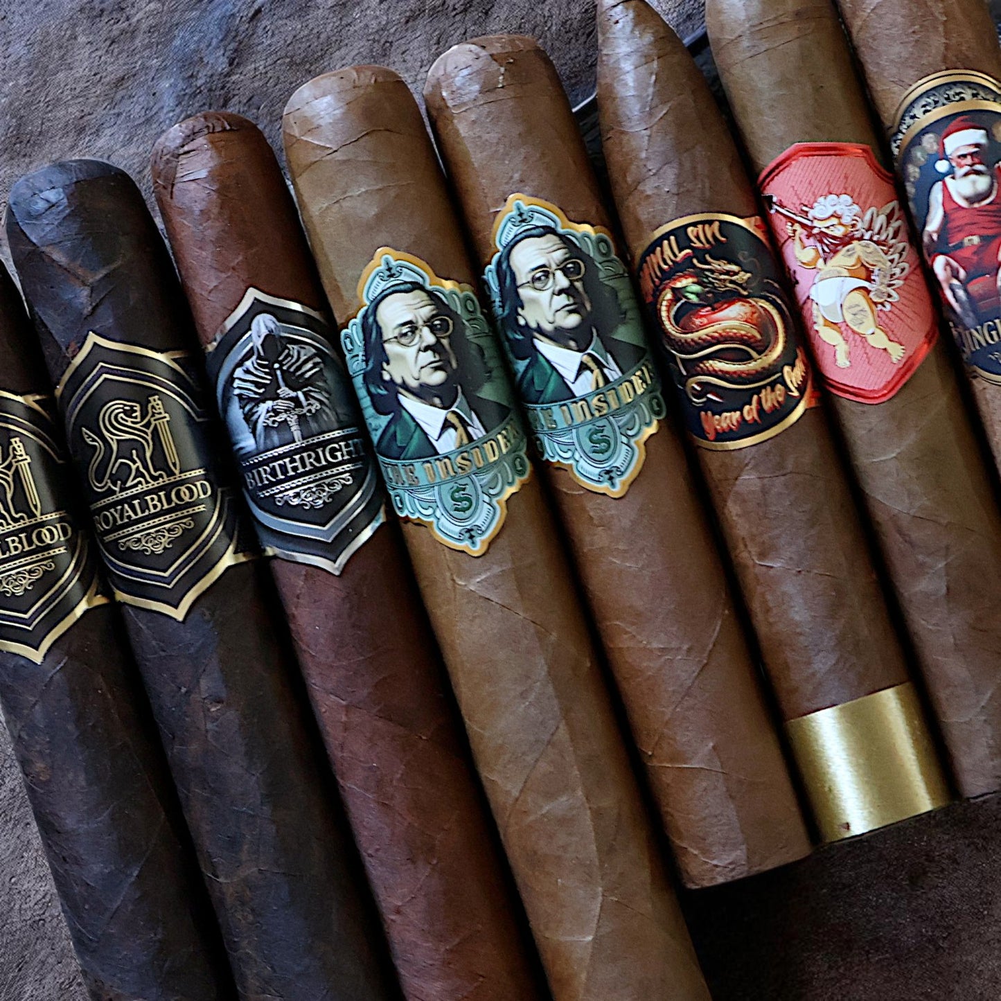 Cigar Dagger x King of the Leaf – 8-Cigar Exclusive Sampler