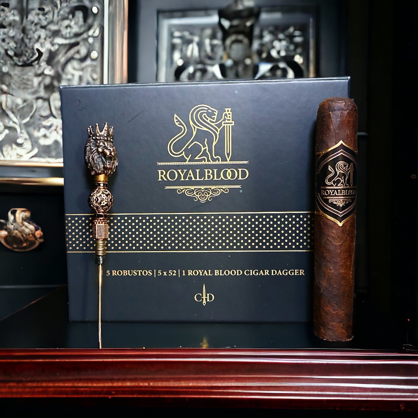 Royal Blood - Dagger and Cigars Gift Box