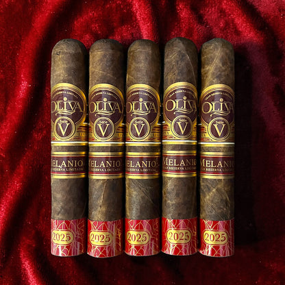 Oliva Serie V Melanio Edicion Ano 2025